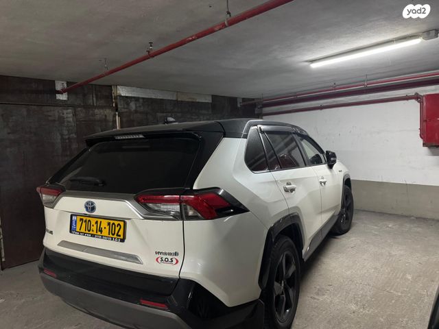 מודעת רכב טויוטה RAV4