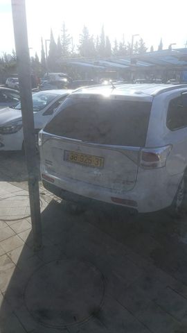 מיצובישי אאוטלנדר