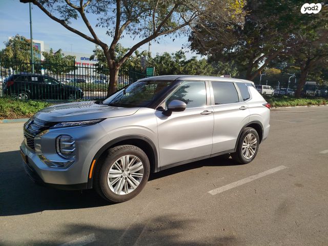 מיצובישי אאוטלנדר