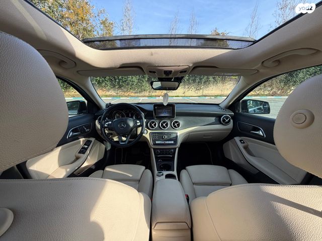 מרצדס-בנץ GLA