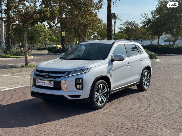 מודעת רכב מיצובישי ASX