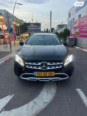 מודעת רכב מרצדס-בנץ GLA
