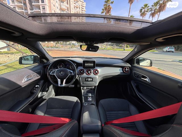 מרצדס-בנץ GLA