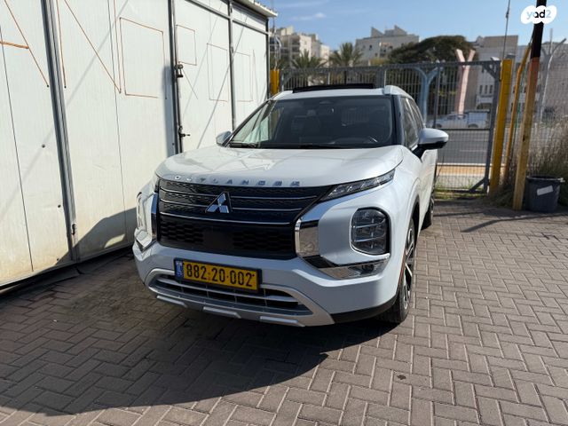 מודעת רכב מיצובישי אאוטלנדר