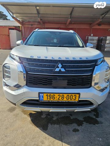 מיצובישי אאוטלנדר