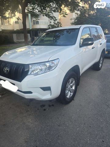 טויוטה לנד קרוזר