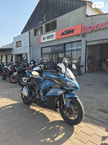 קאוואסאקי Z1000SX