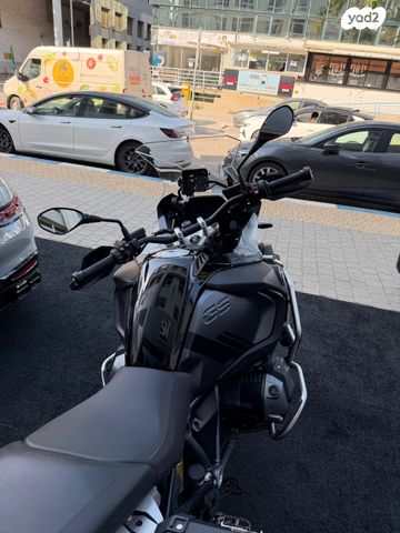 ב.מ.וו R1250GS אדוונצר