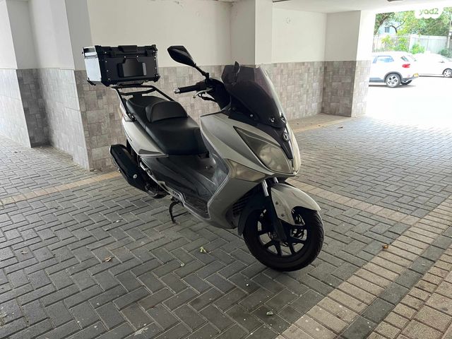 מודעת רכב סאן יאנג ג'וי-מקס 250 XI