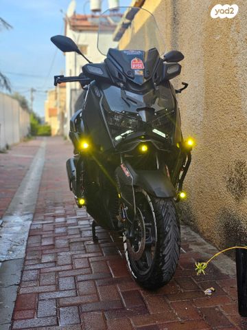 ימאהה X-MAX 300