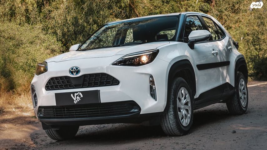 מודעת רכב טויוטה יאריס קרוס