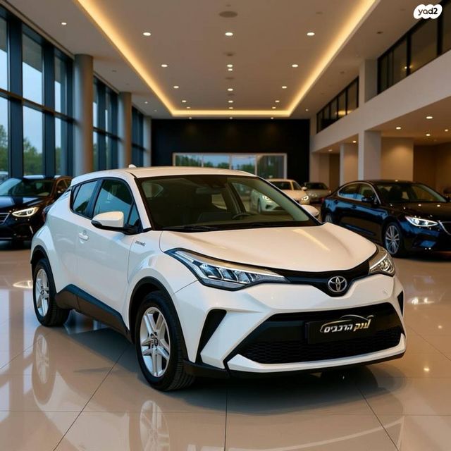 מודעת רכב טויוטה C-HR