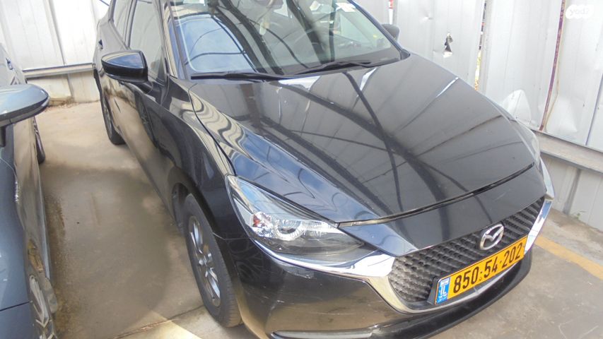 מודעת רכב מאזדה 2