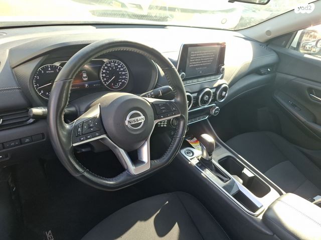 ניסאן סנטרה