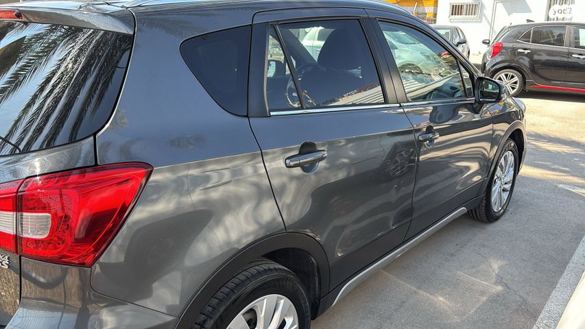 סוזוקי S-Cross