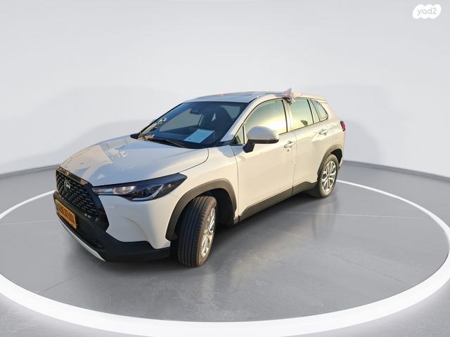 טויוטה קורולה קרוס