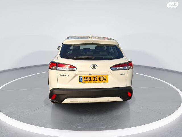 טויוטה קורולה קרוס