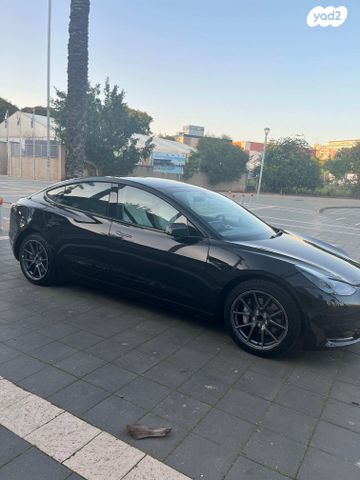 טסלה מודל 3