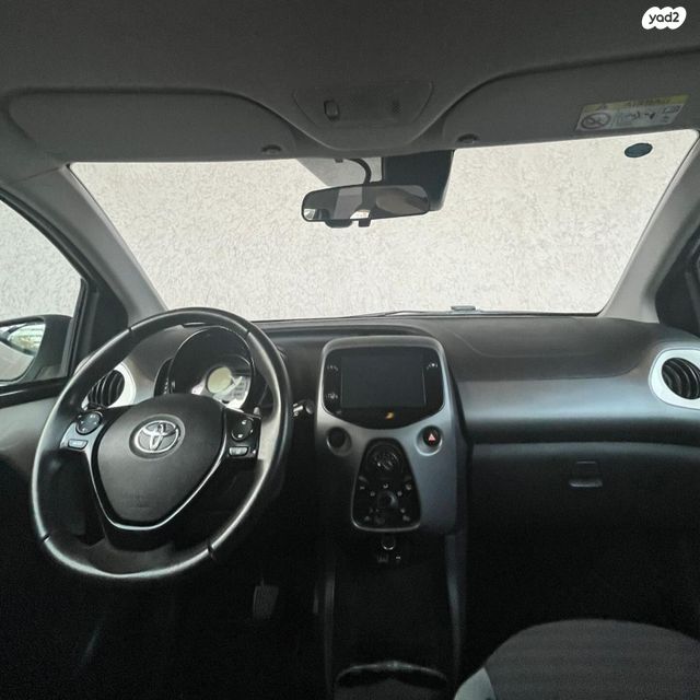 טויוטה אייגו