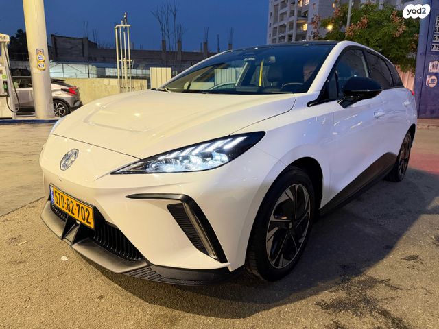 מודעת רכב אם ג'י MG4