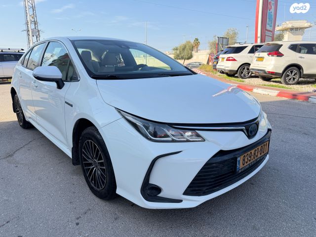 טויוטה קורולה