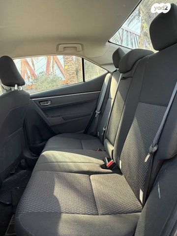 טויוטה קורולה