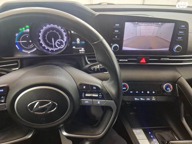 יונדאי אלנטרה