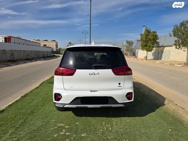 קיה נירו פלוס