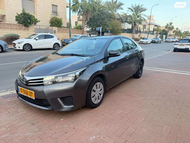 טויוטה קורולה