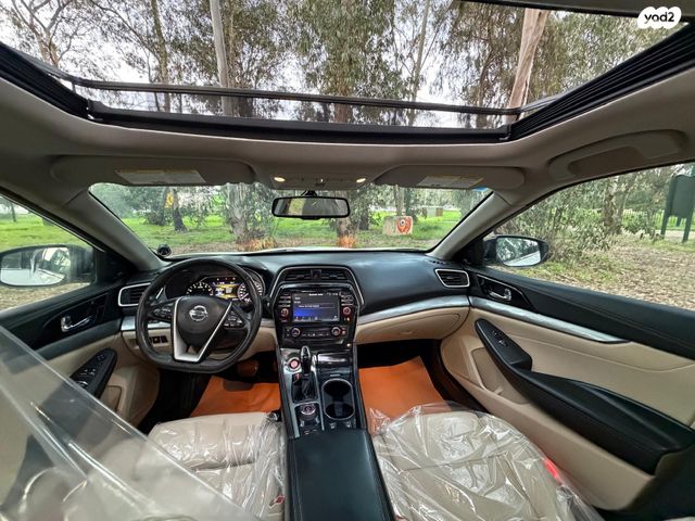 ניסאן מקסימה