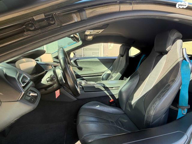 מודעת רכב ב מ וו i8