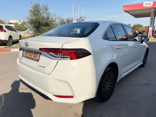 טויוטה קורולה