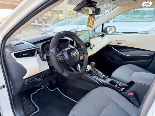 טויוטה קורולה