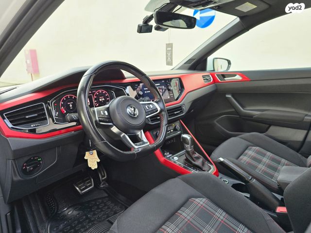 פולקסווגן פולו 