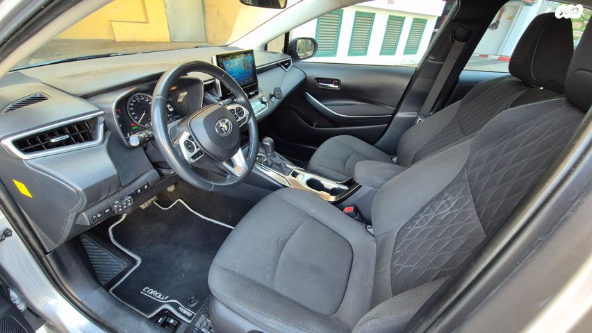 טויוטה קורולה