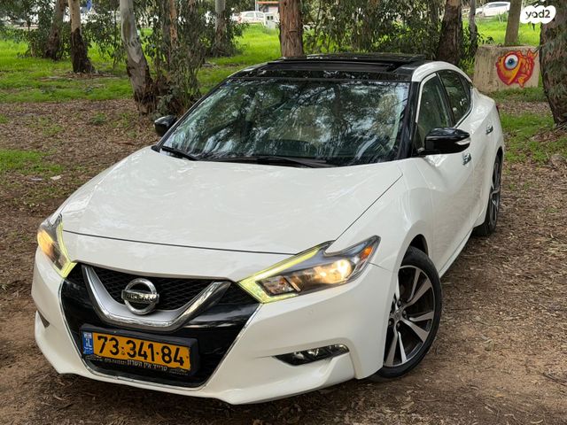 ניסאן מקסימה