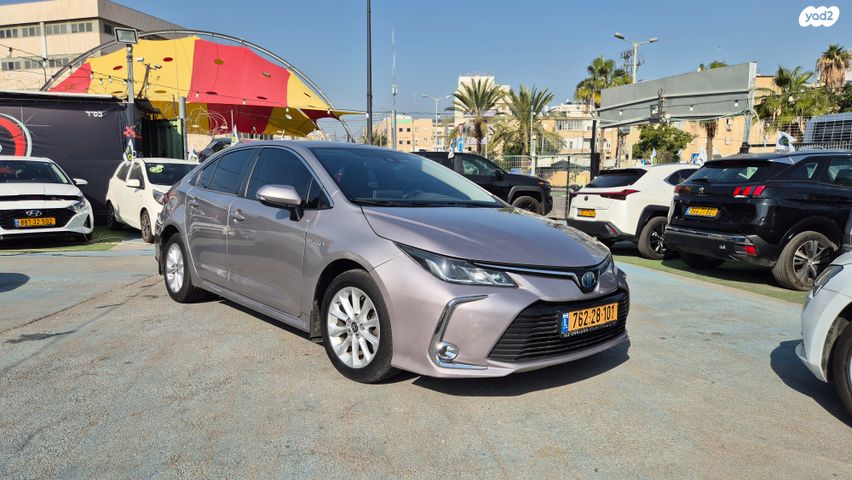 טויוטה קורולה