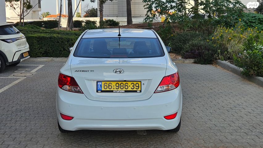 יונדאי אקסנט i25