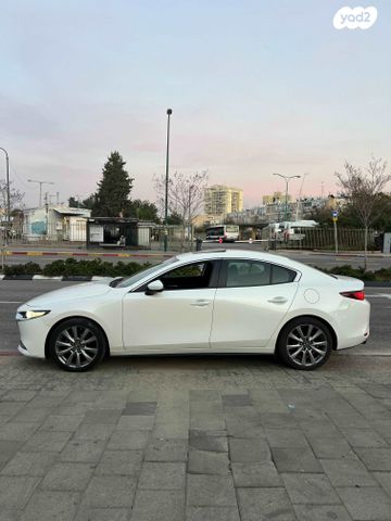 מודעת רכב מאזדה 3