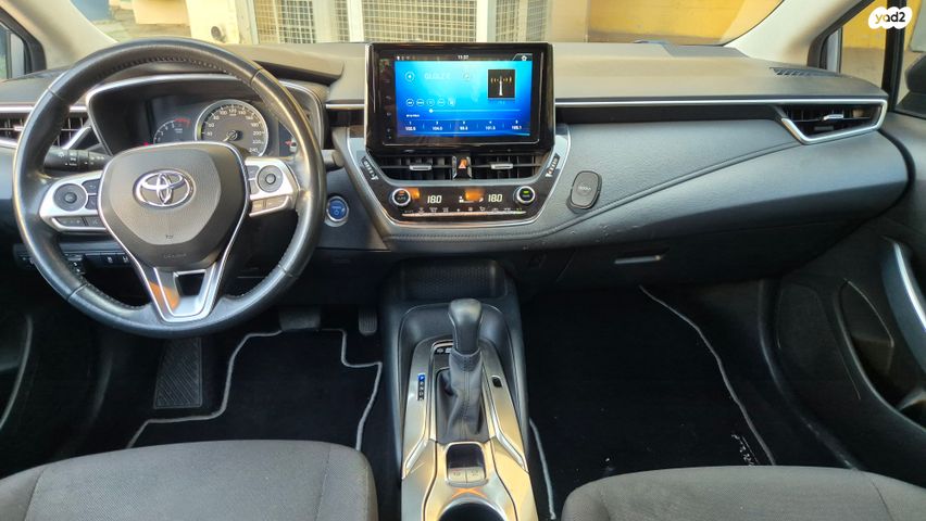 טויוטה קורולה