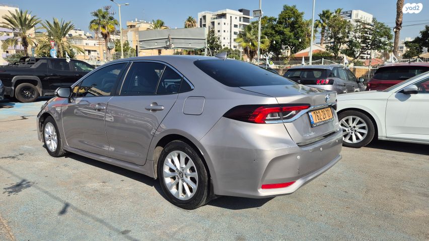טויוטה קורולה