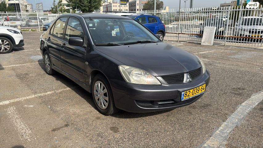 מיצובישי לנסר