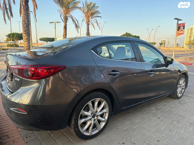 מאזדה 3