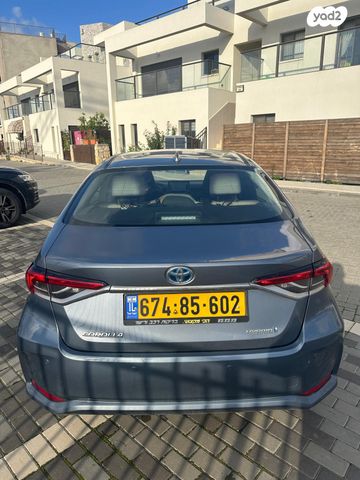 טויוטה קורולה