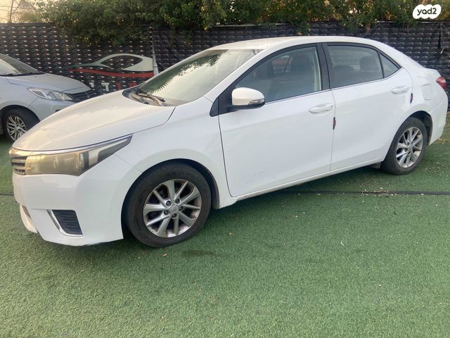 מודעת רכב טויוטה קורולה