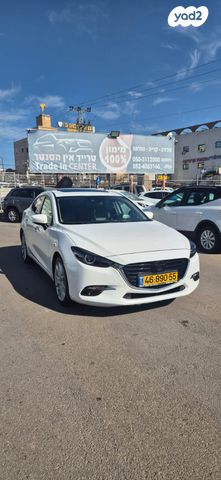 מודעת רכב מאזדה 3