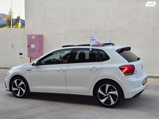 פולקסווגן פולו 