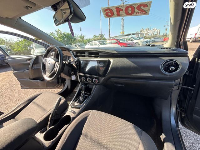 טויוטה קורולה