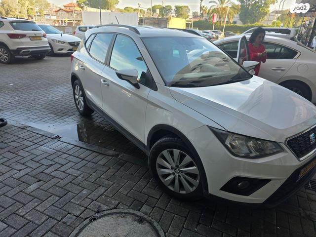 מודעת רכב סיאט ארונה