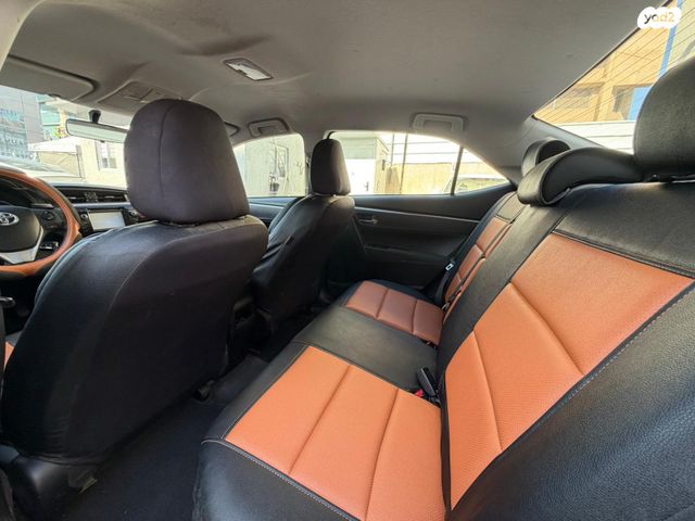 טויוטה קורולה